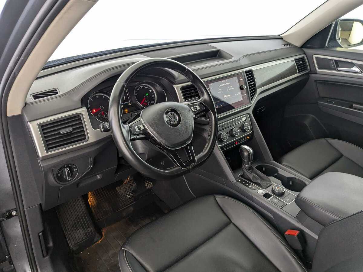 Купить Volkswagen Teramont с пробегом. Фото: #14
