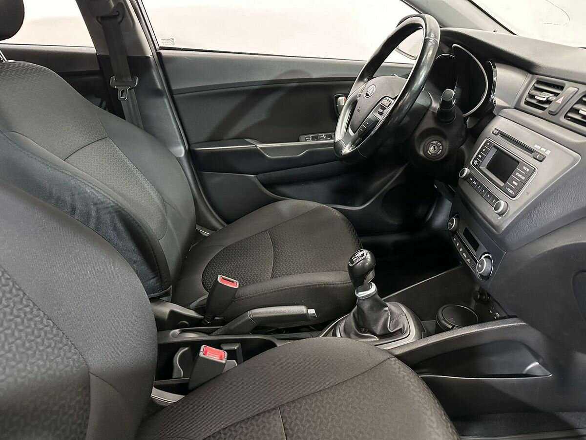 Купить Kia Rio с пробегом. Фото: #9