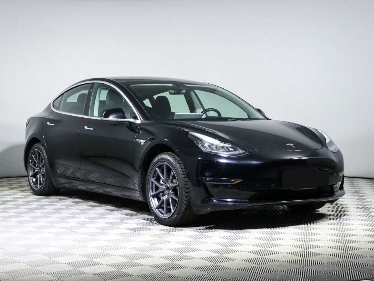 Купить Tesla Model 3 с пробегом. Фото: #2