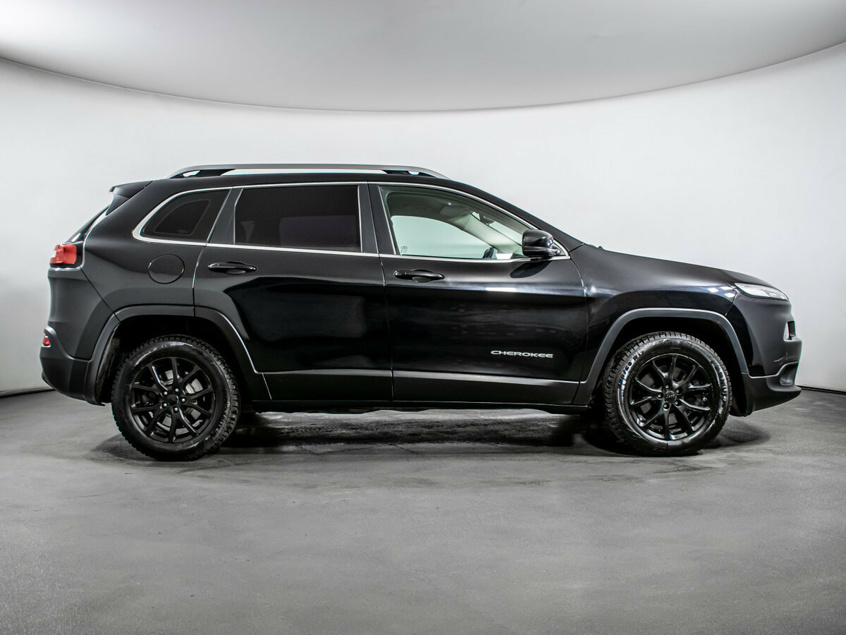 Купить Jeep Cherokee с пробегом. Фото: #3