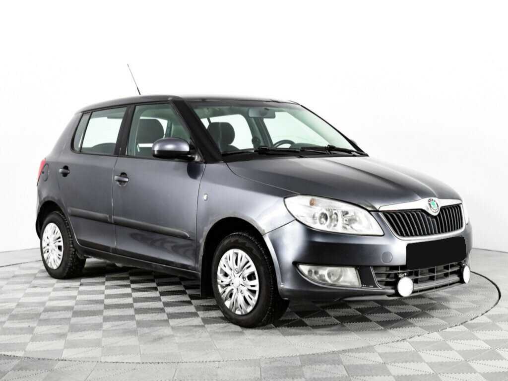 Купить Skoda Fabia с пробегом. Фото: #2