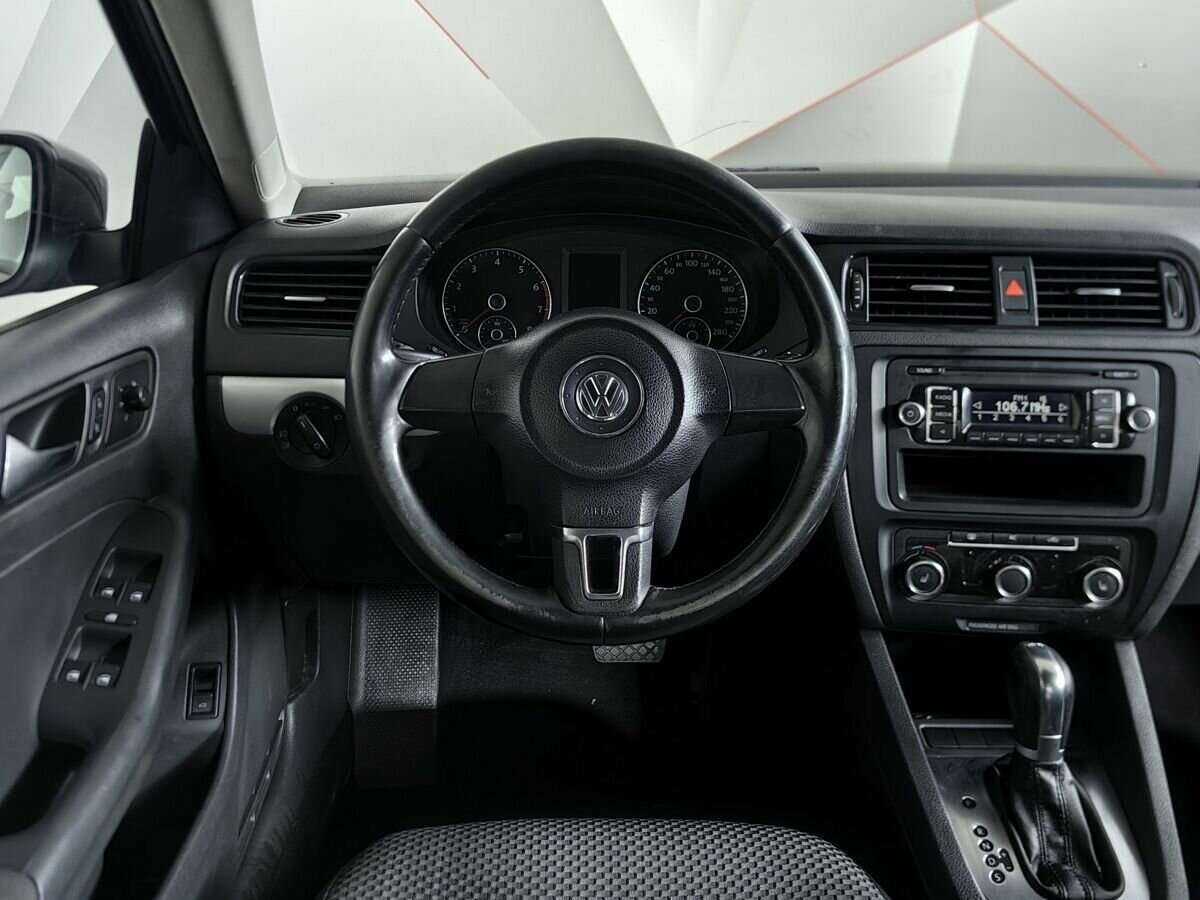 Купить Volkswagen Jetta с пробегом. Фото: #15