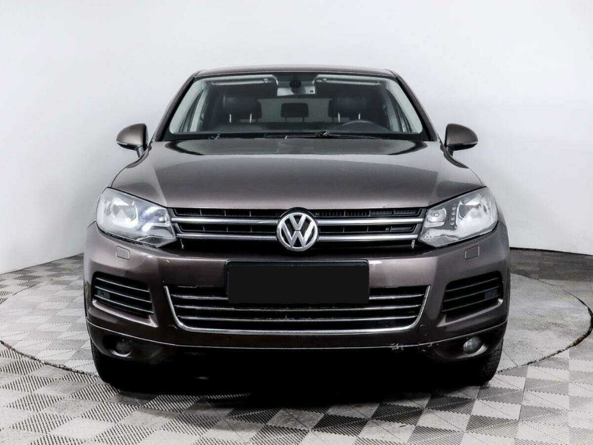 Купить Volkswagen Touareg с пробегом. Фото: #1