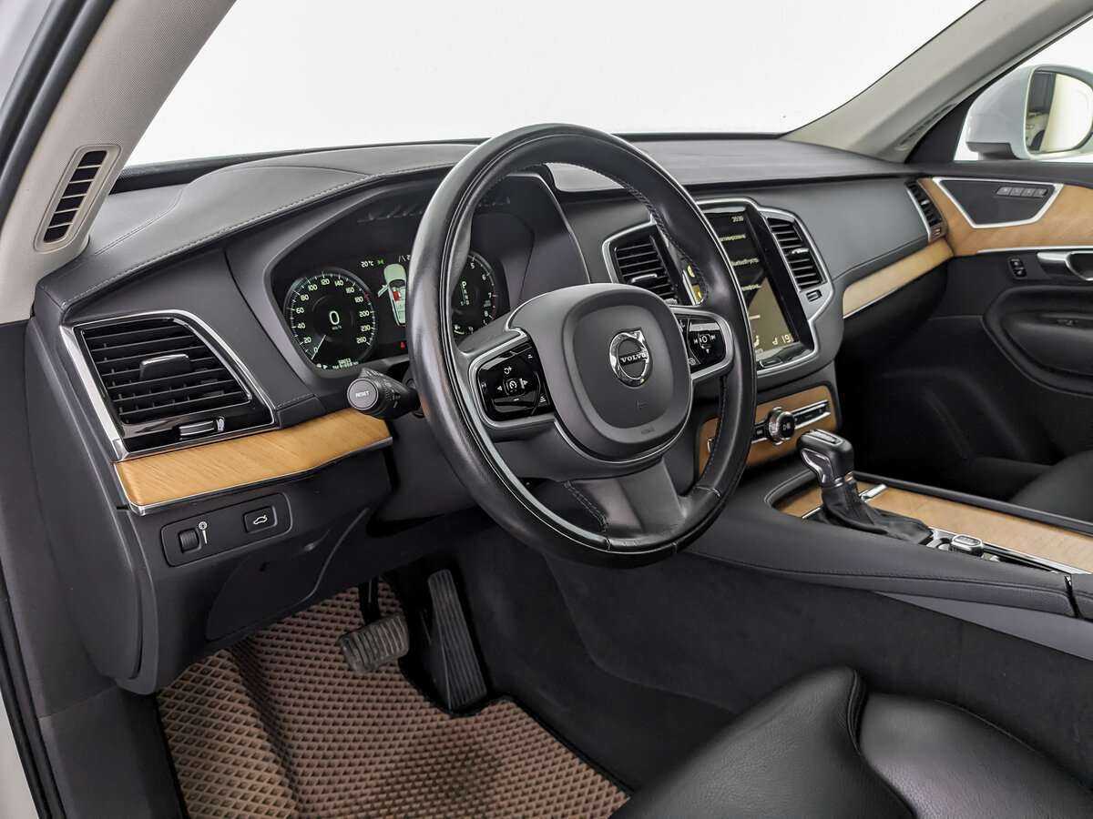 Купить Volvo XC90 с пробегом. Фото: #13