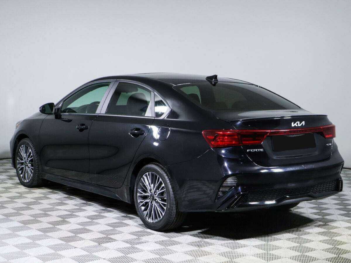 Купить Kia Forte с пробегом. Фото: #4
