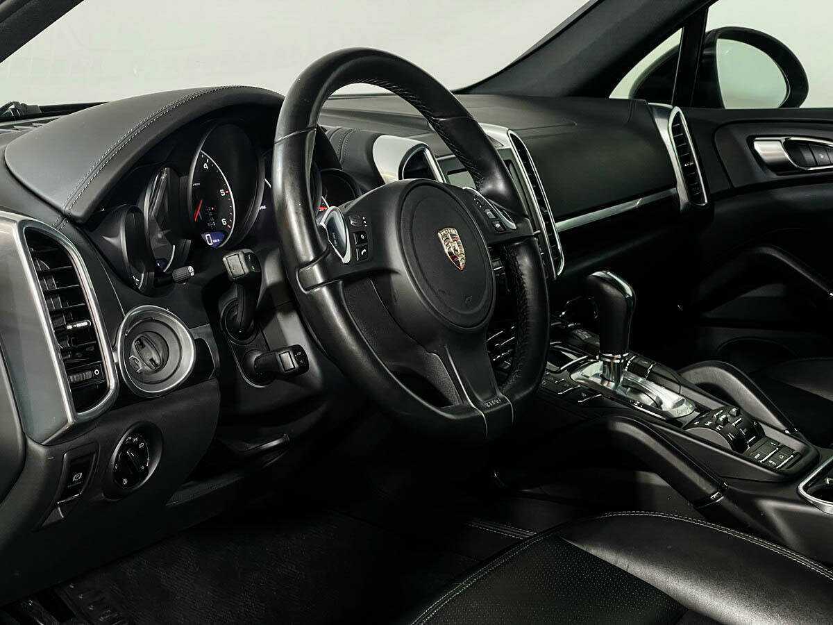 Купить Porsche Cayenne с пробегом. Фото: #12