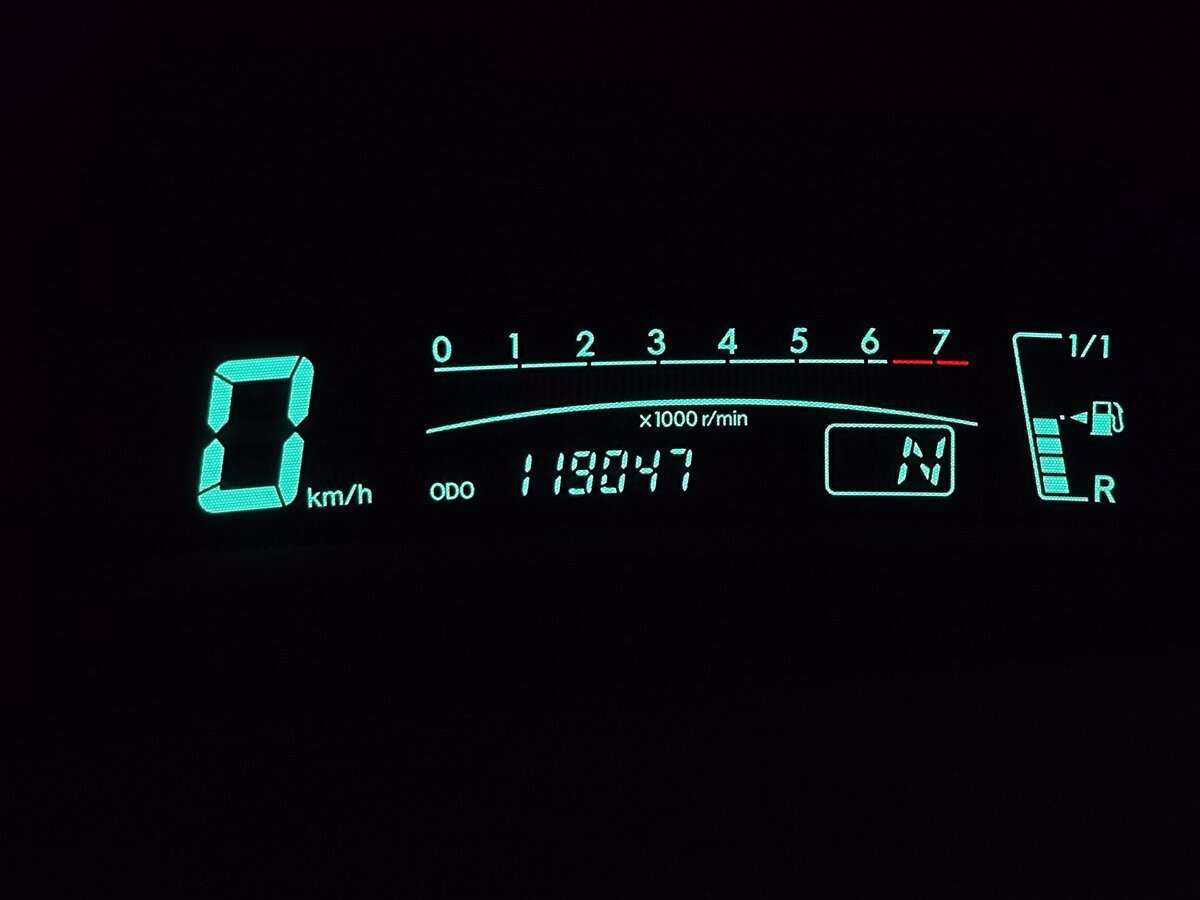 Купить Toyota Yaris с пробегом. Фото: #6