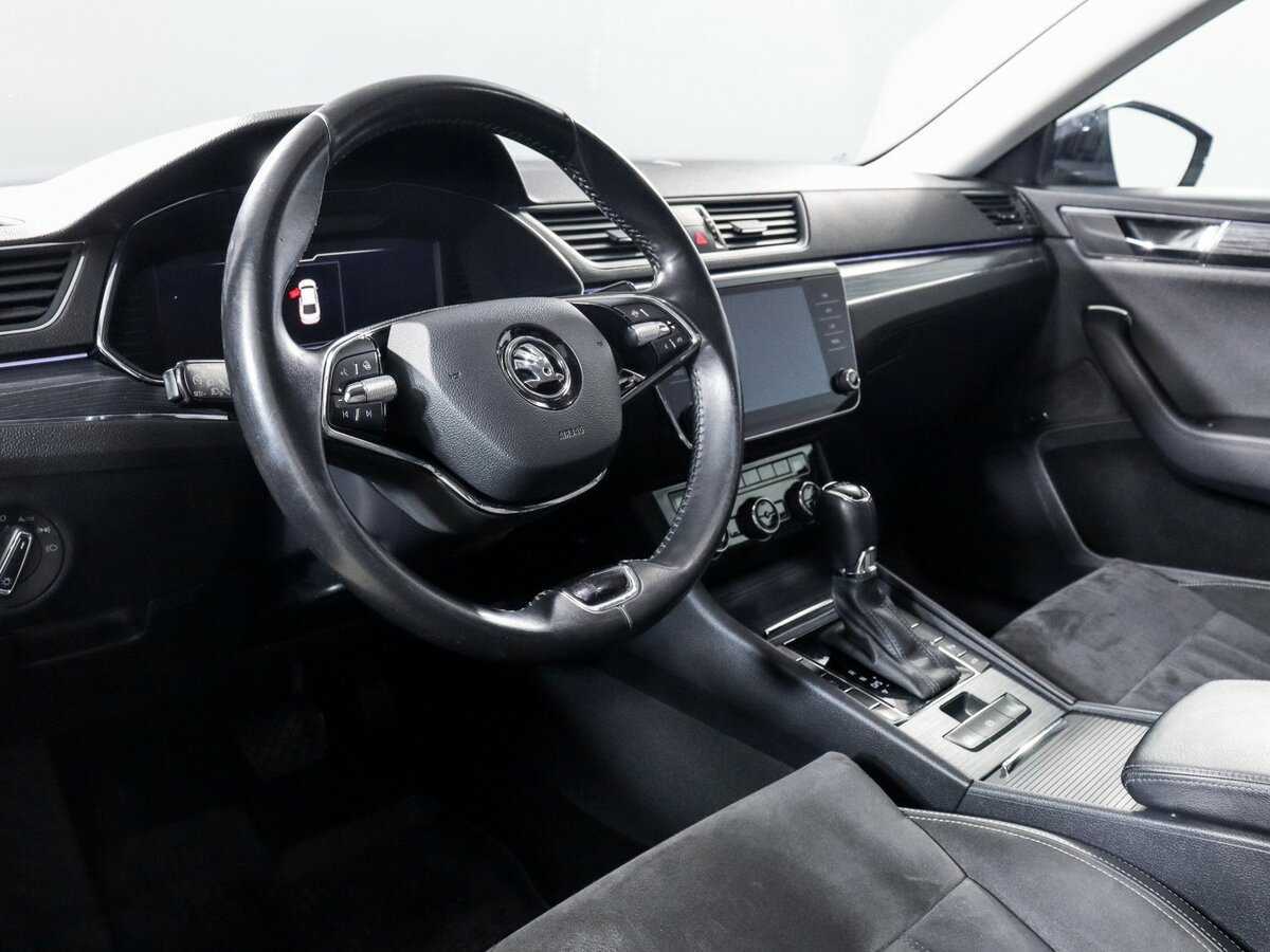 Купить Skoda Superb с пробегом. Фото: #10