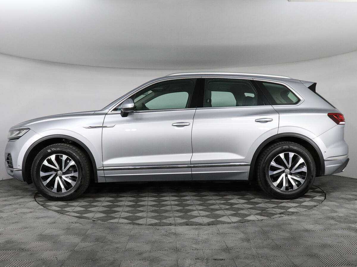Купить Volkswagen Touareg с пробегом. Фото: #7