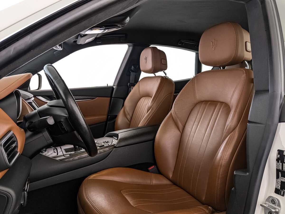 Купить Maserati Levante с пробегом. Фото: #15