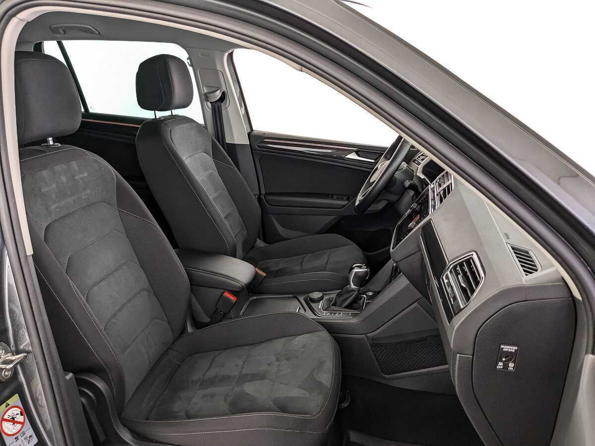 Купить Volkswagen Tiguan с пробегом. Фото: #19