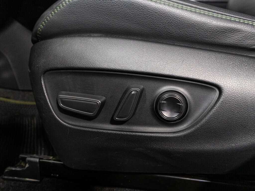 Купить Toyota RAV4 с пробегом. Фото: #14
