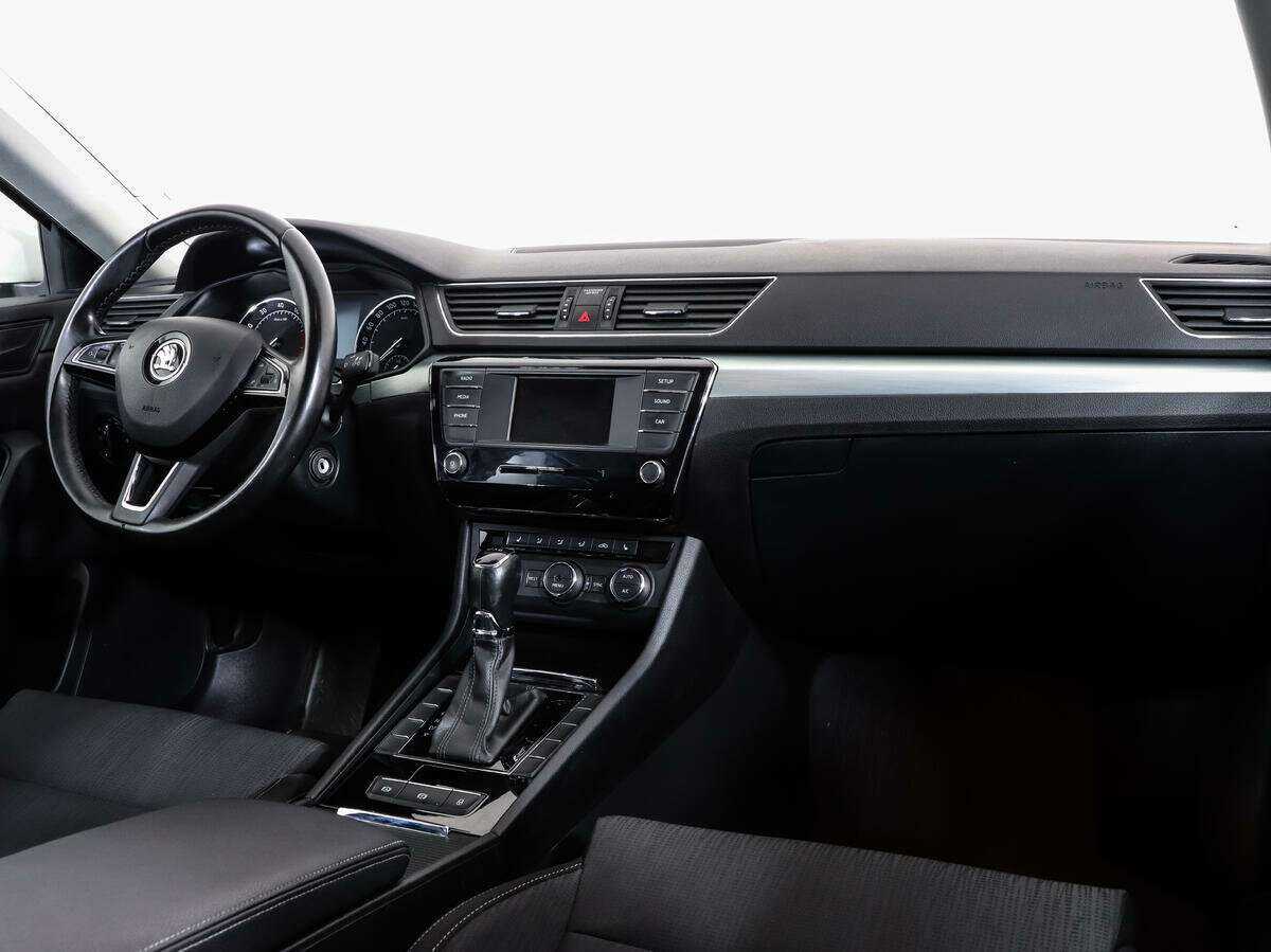 Купить Skoda Superb с пробегом. Фото: #6
