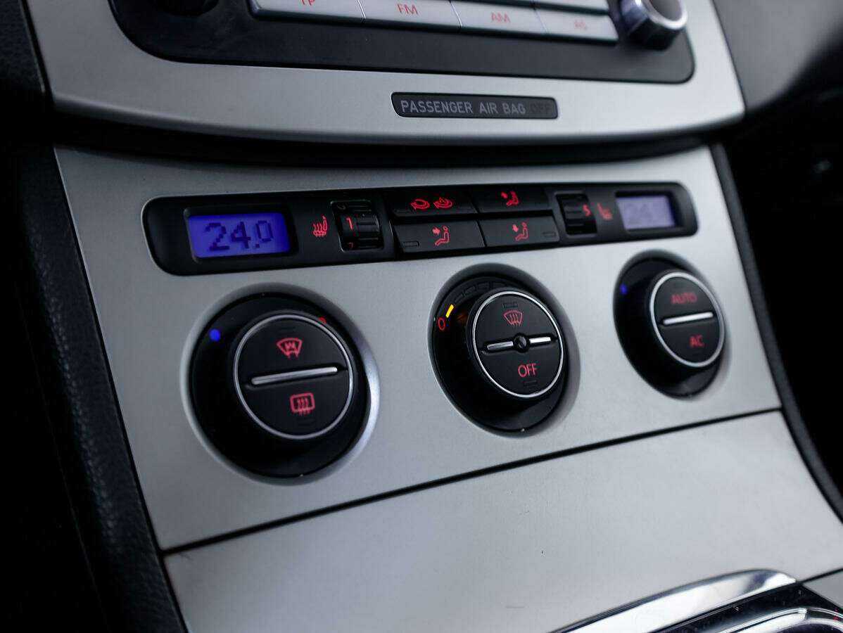 Купить Volkswagen Passat с пробегом. Фото: #13