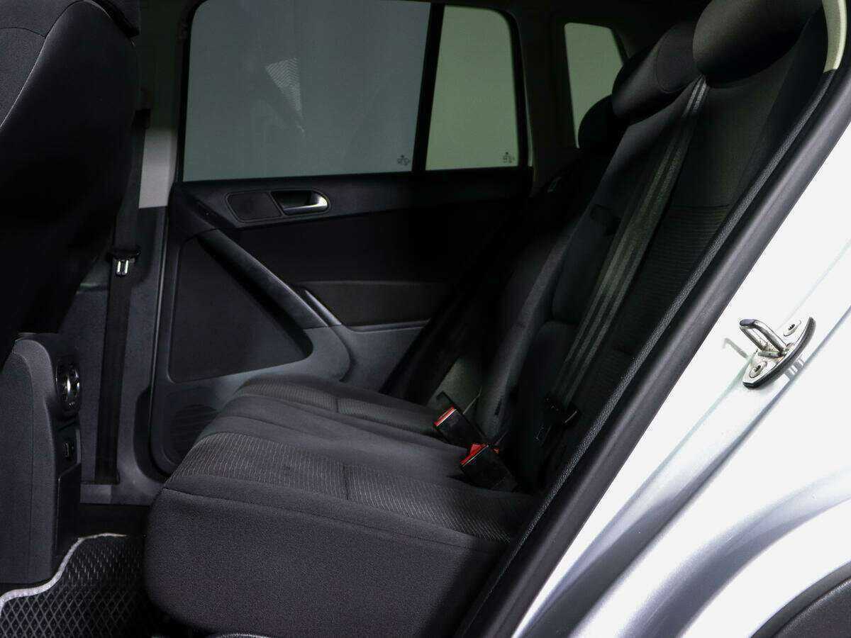 Купить Volkswagen Tiguan с пробегом. Фото: #9