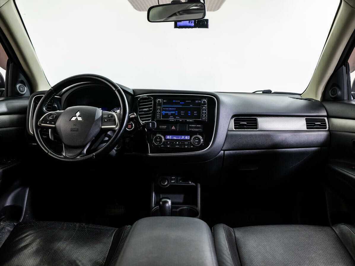 Купить Mitsubishi Outlander с пробегом. Фото: #9