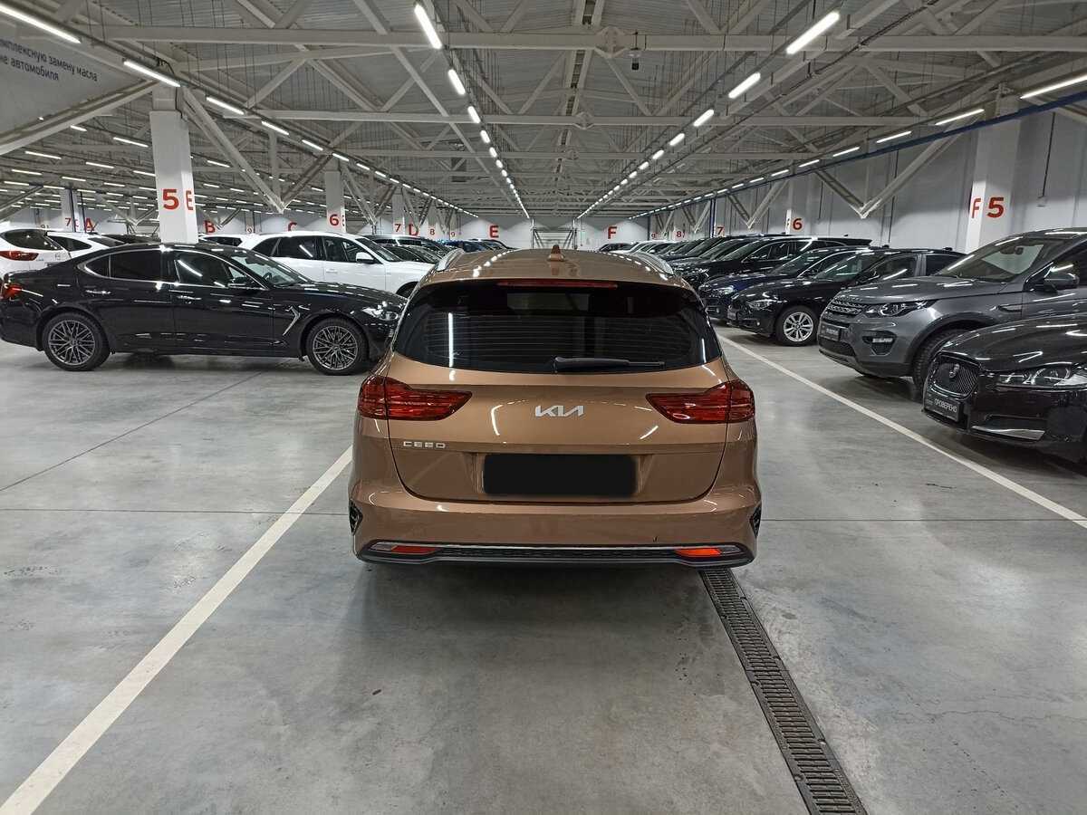 Купить Kia Ceed с пробегом. Фото: #5