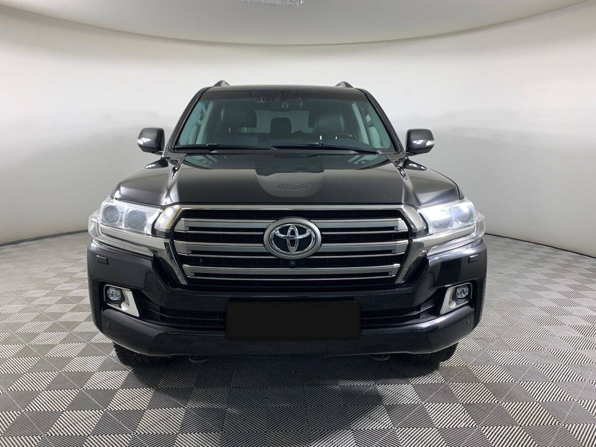 Купить Toyota Land Cruiser с пробегом. Фото: #1