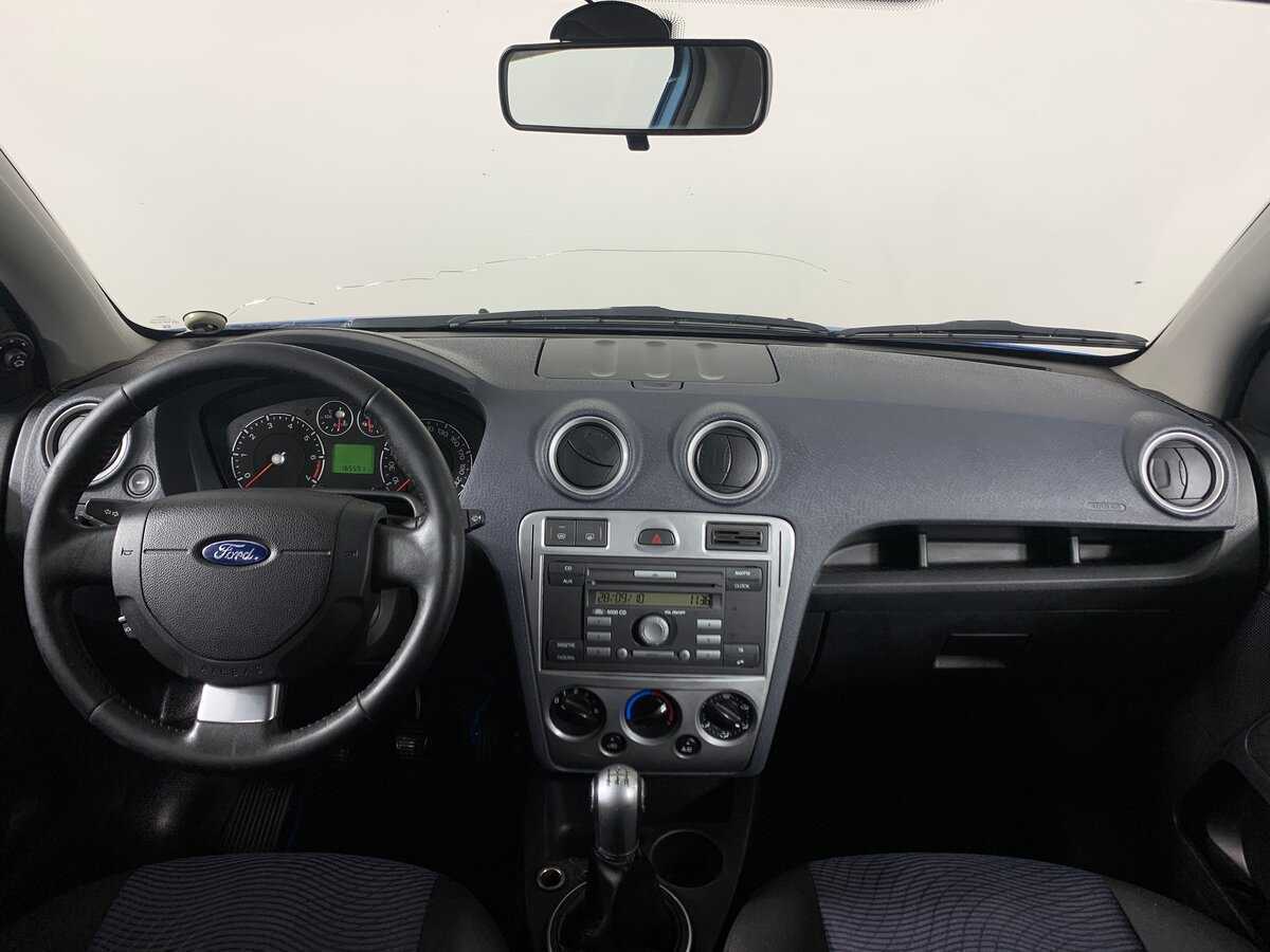 Купить Ford Fusion с пробегом. Фото: #11