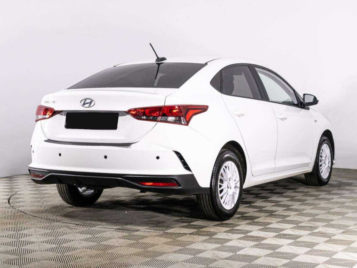 Купить Hyundai Solaris с пробегом. Фото: #4