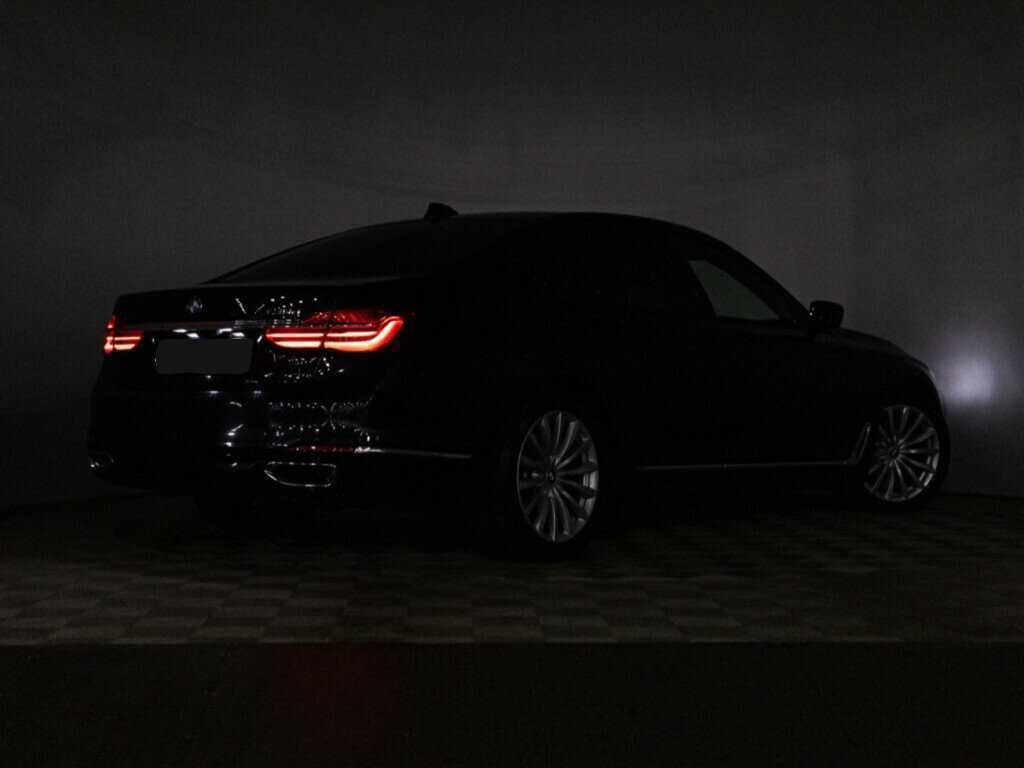 Купить BMW 7 серии с пробегом. Фото: #26