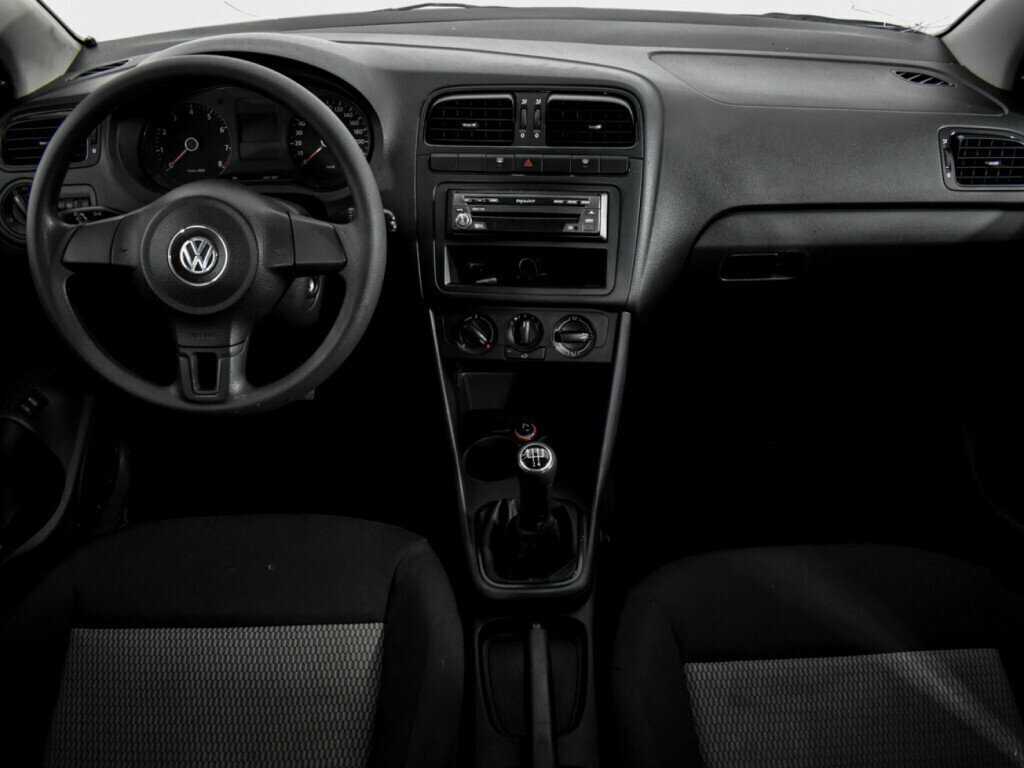 Купить Volkswagen Polo с пробегом. Фото: #11