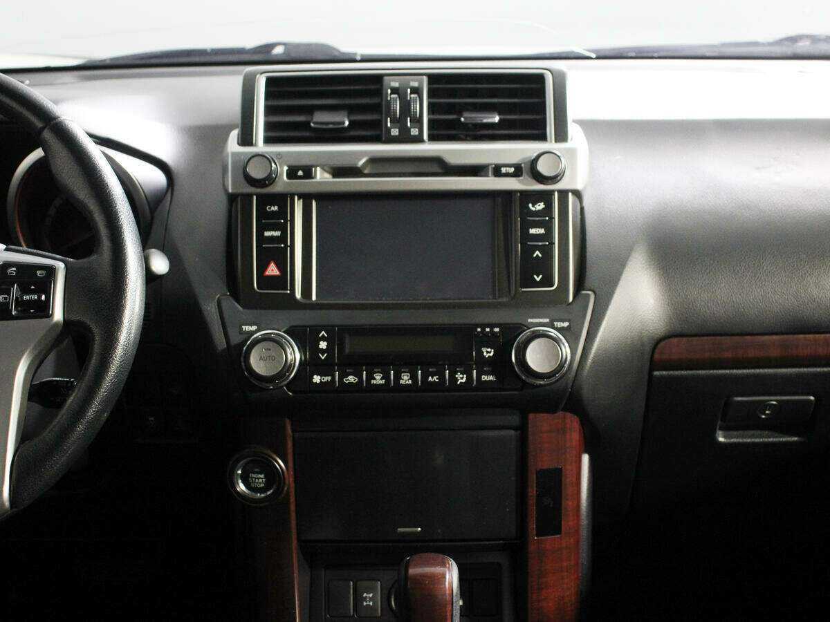 Купить Toyota Land Cruiser Prado с пробегом. Фото: #11