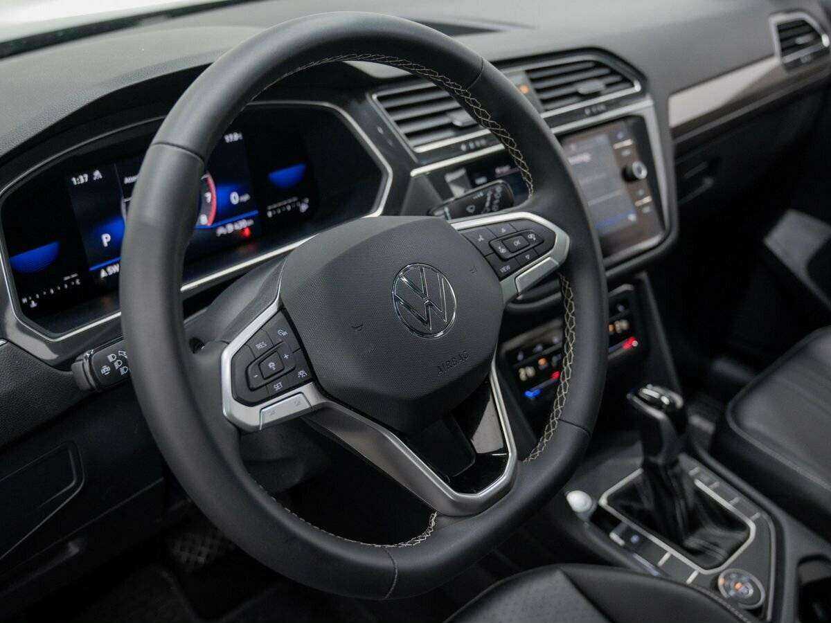 Купить Volkswagen Tiguan с пробегом. Фото: #12