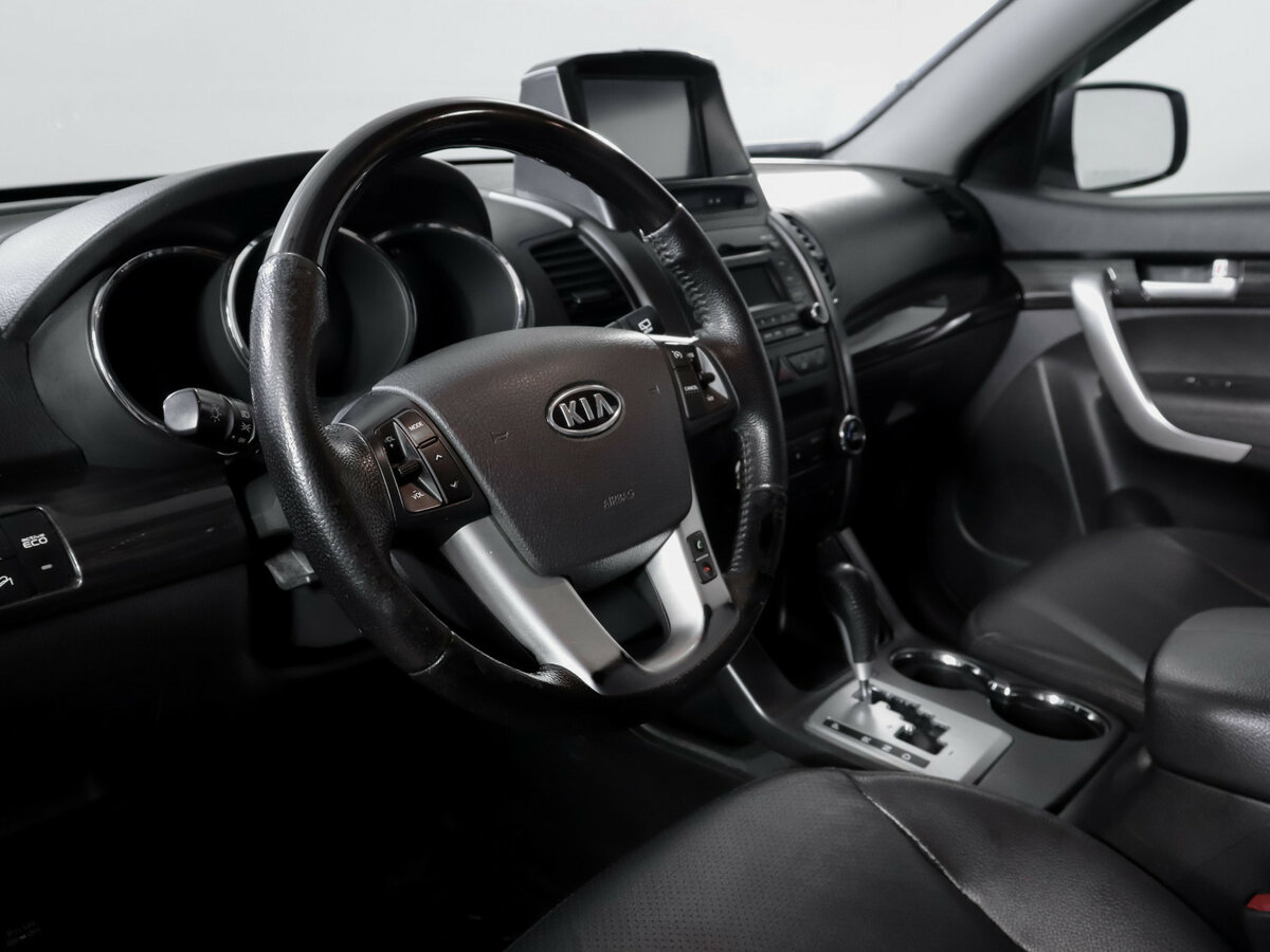 Купить Kia Sorento с пробегом. Фото: #13