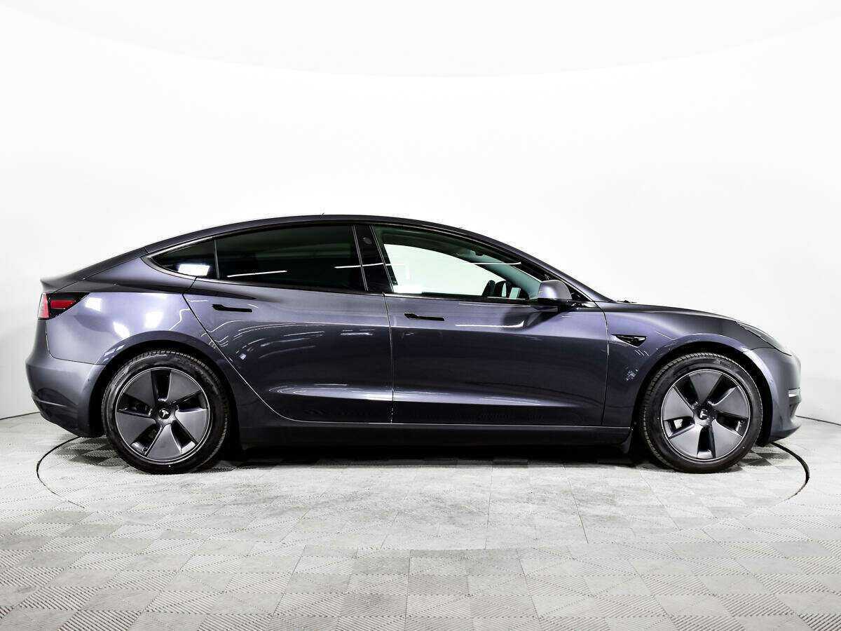 Купить Tesla Model 3 с пробегом. Фото: #3