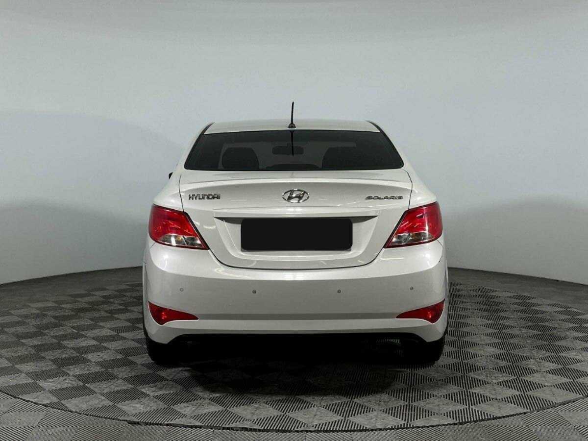 Купить Hyundai Solaris с пробегом. Фото: #5