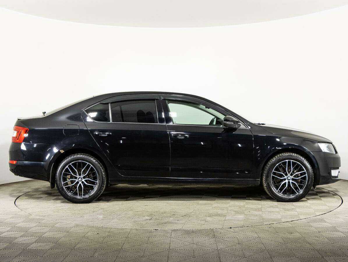 Купить Skoda Octavia с пробегом. Фото: #3