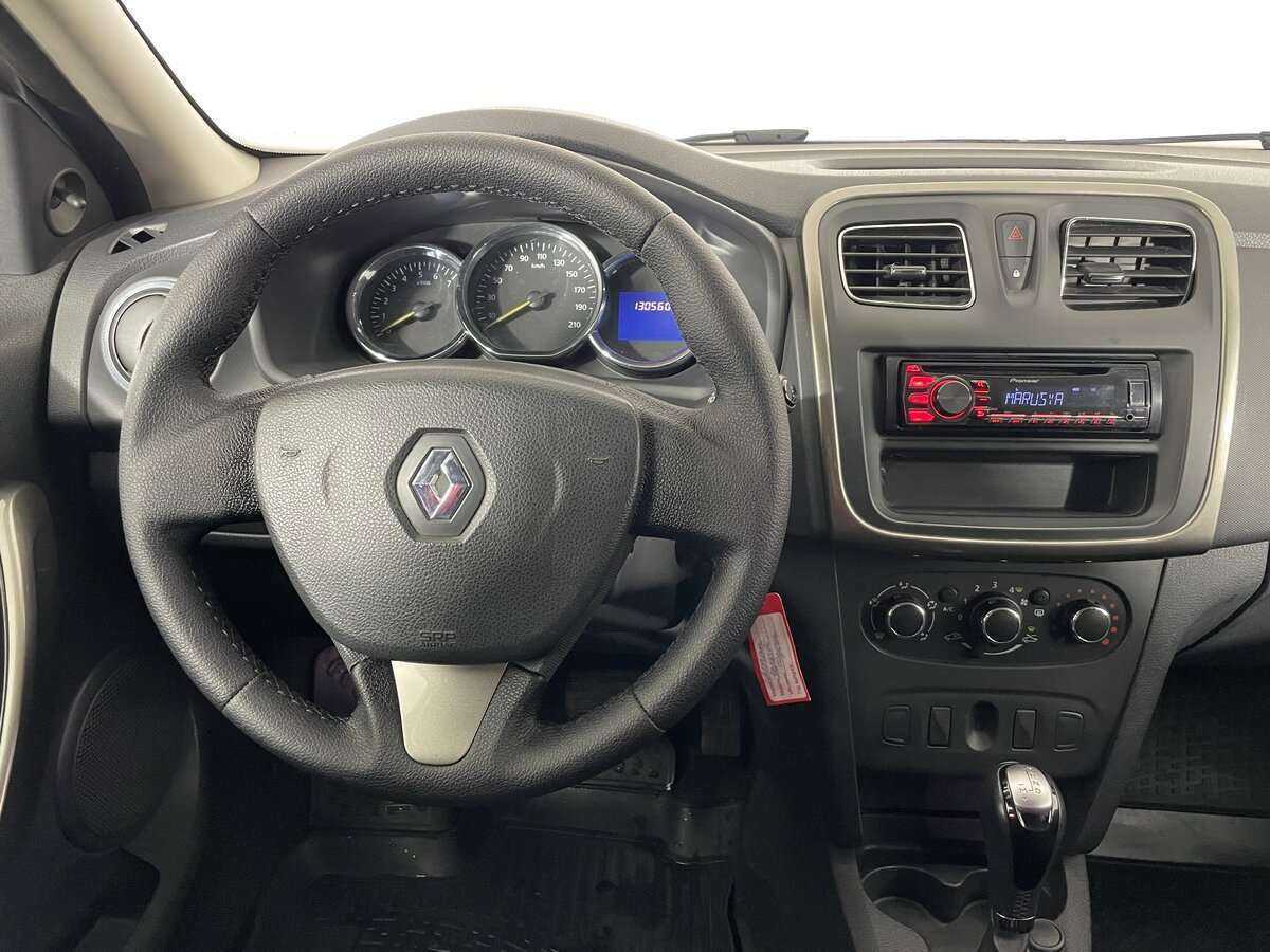 Купить Renault Logan с пробегом. Фото: #9
