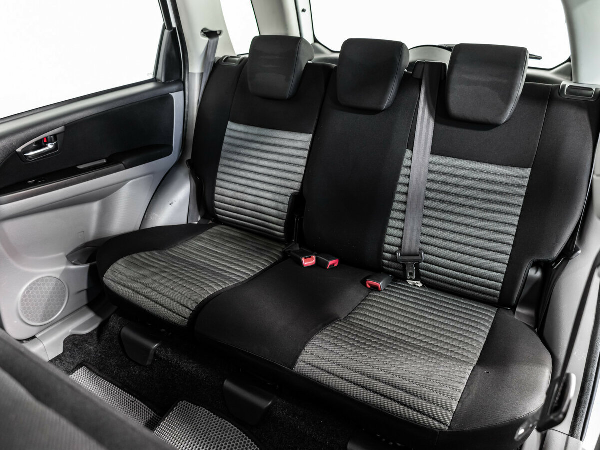 Купить Suzuki SX4 с пробегом. Фото: #10