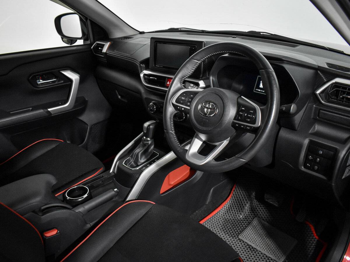 Купить Toyota Raize с пробегом. Фото: #10
