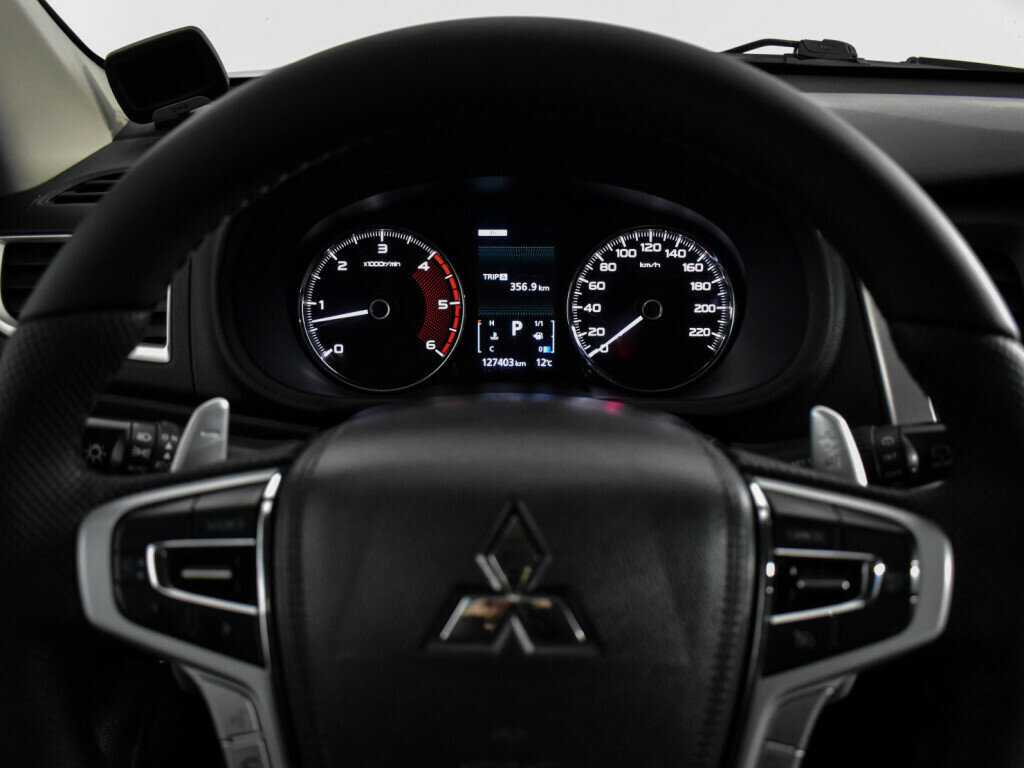 Купить Mitsubishi Pajero Sport с пробегом. Фото: #17