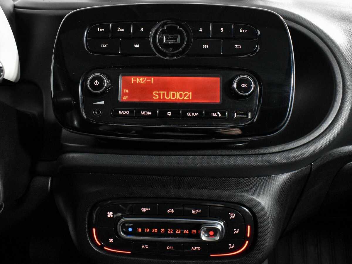 Купить Smart Forfour с пробегом. Фото: #15