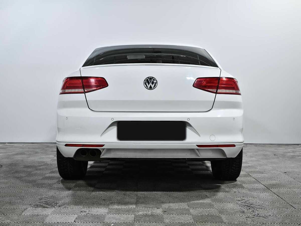 Купить Volkswagen Passat с пробегом. Фото: #4