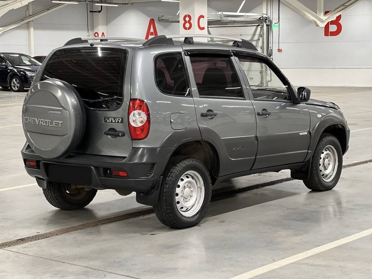 Купить Chevrolet Niva с пробегом. Фото: #4