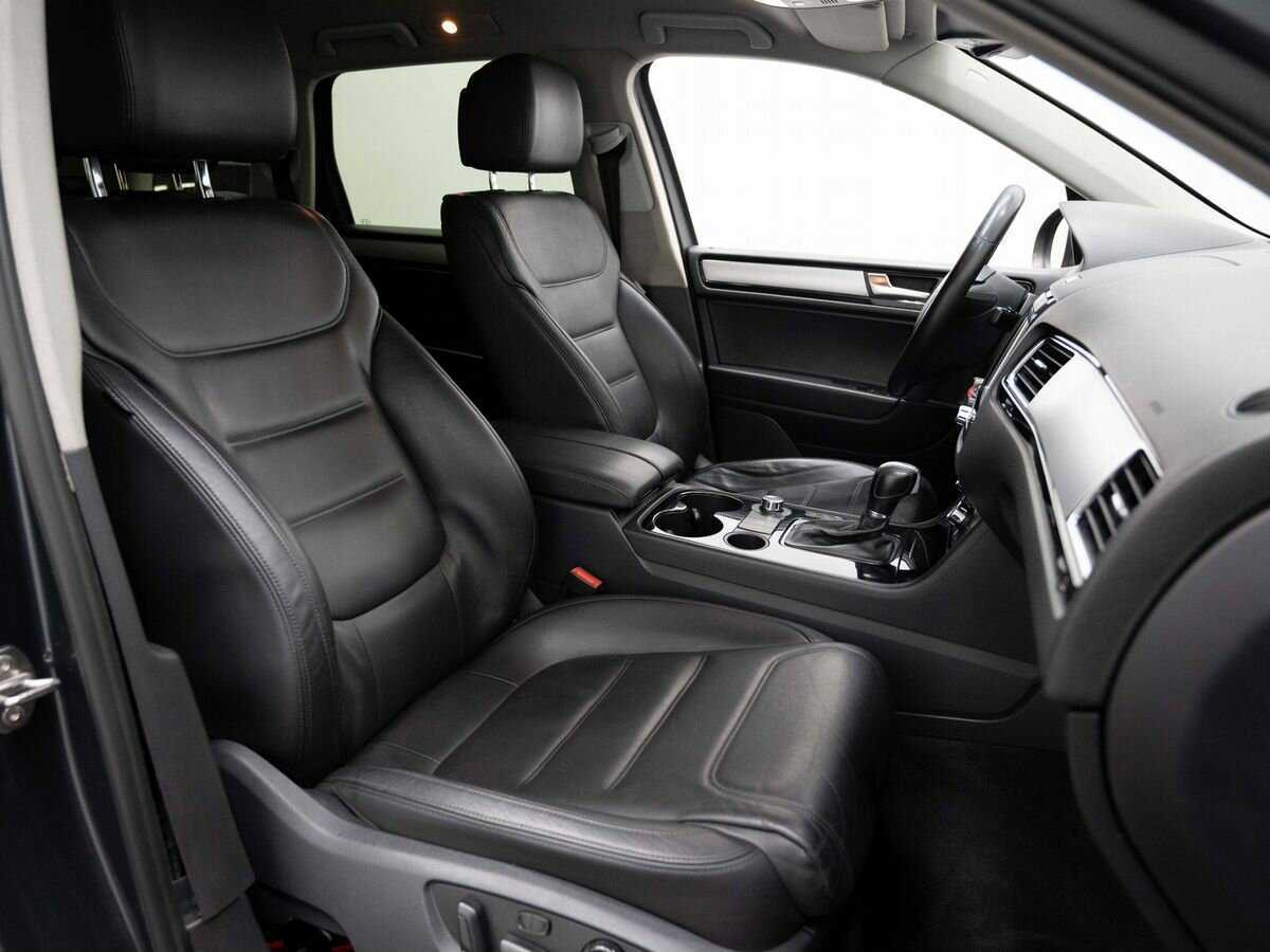 Купить Volkswagen Touareg с пробегом. Фото: #11