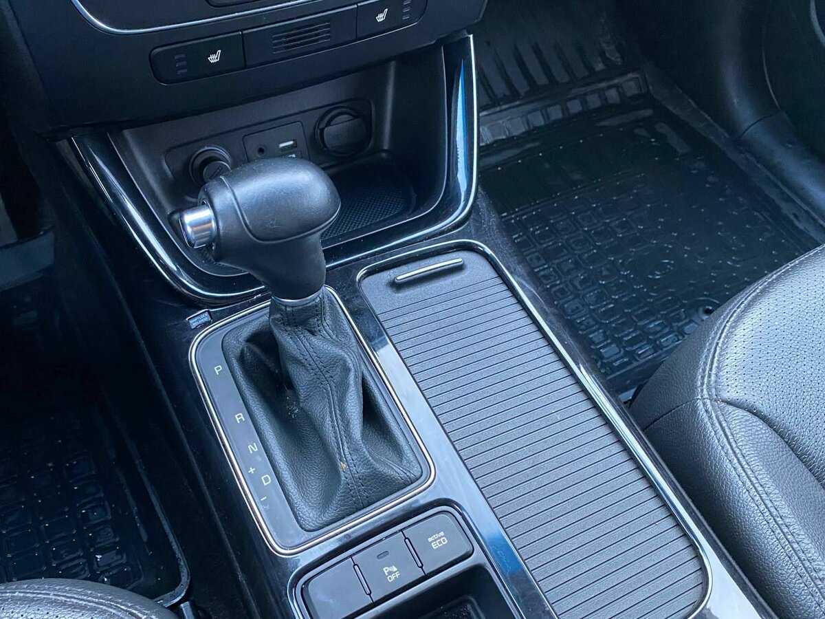 Купить Kia Sorento с пробегом. Фото: #13
