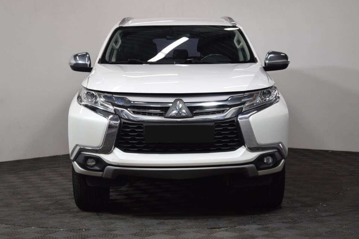 Купить Mitsubishi Pajero Sport с пробегом. Фото: #1