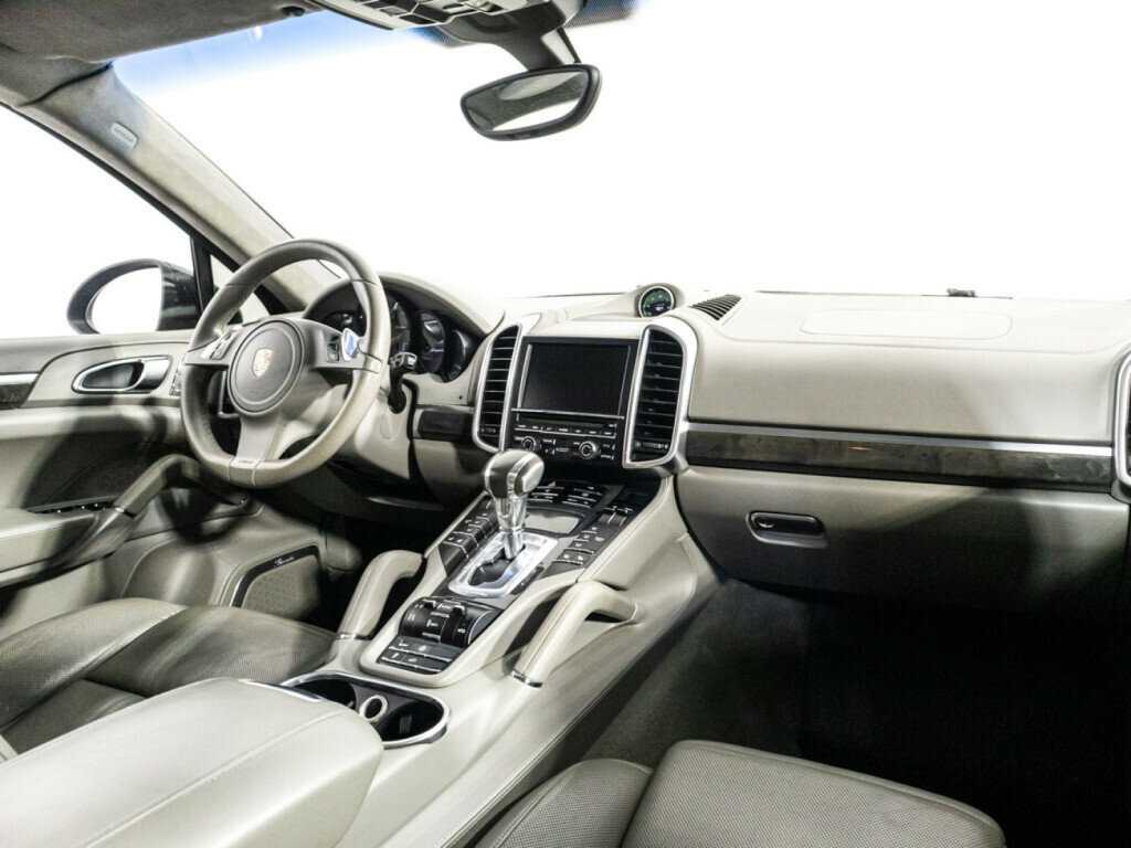 Купить Porsche Cayenne с пробегом. Фото: #8