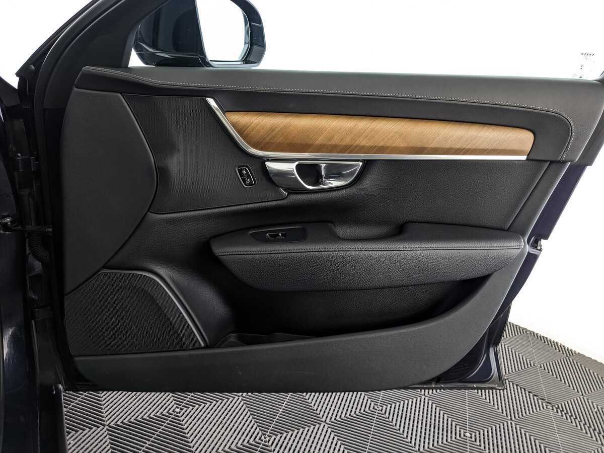 Купить Volvo S90 с пробегом. Фото: #20