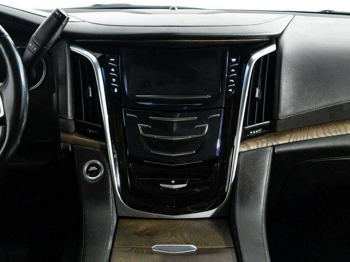 Купить Cadillac Escalade с пробегом. Фото: #13