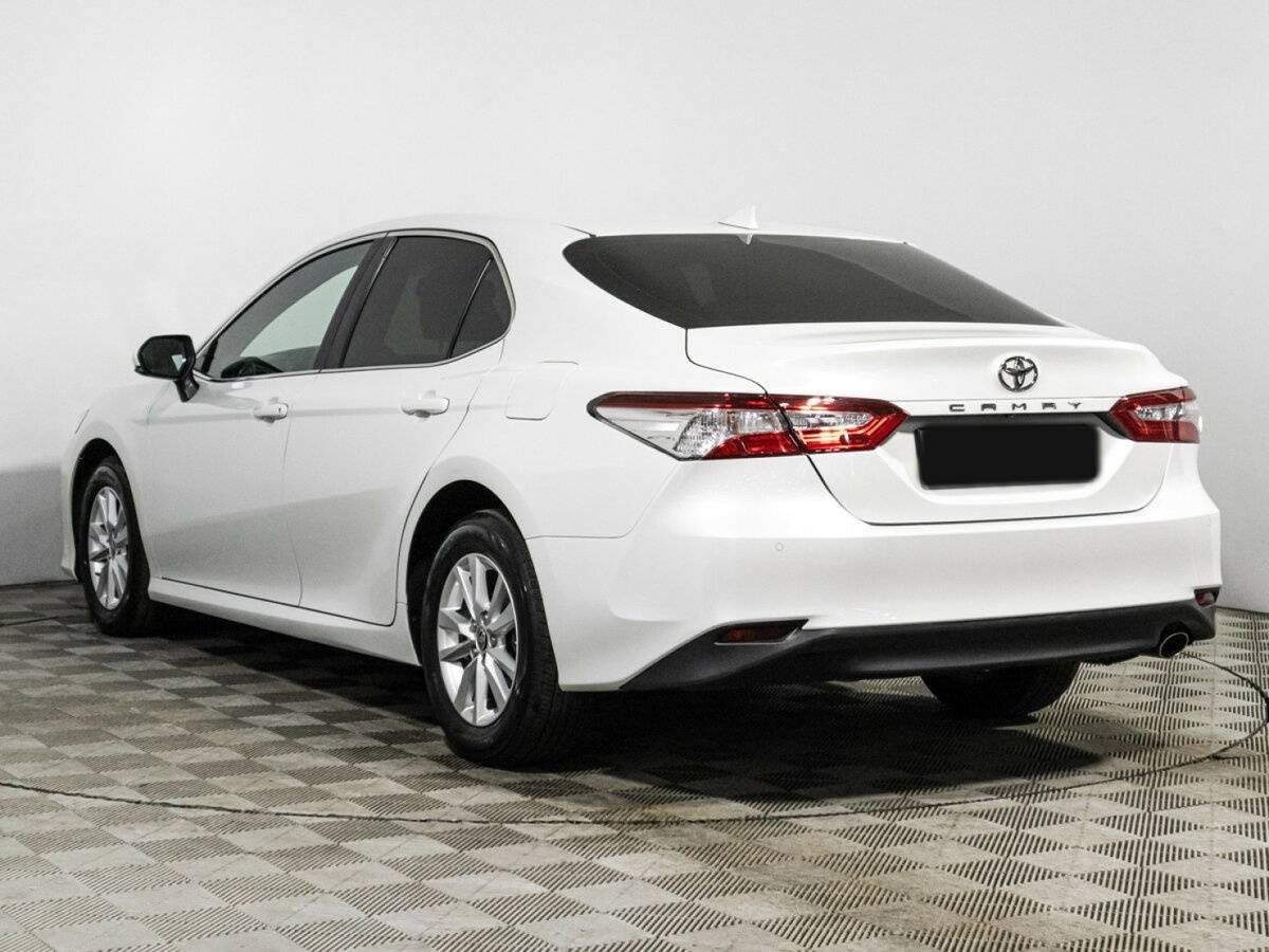 Купить Toyota Camry с пробегом. Фото: #6