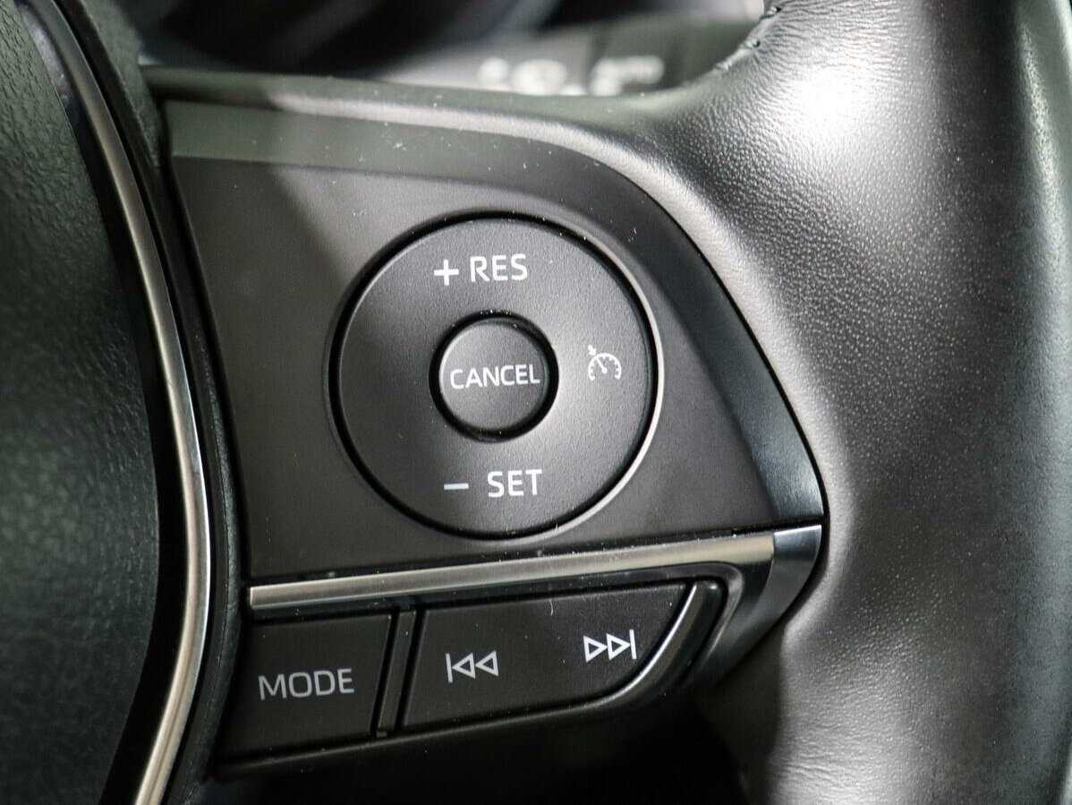 Купить Toyota Camry с пробегом. Фото: #21