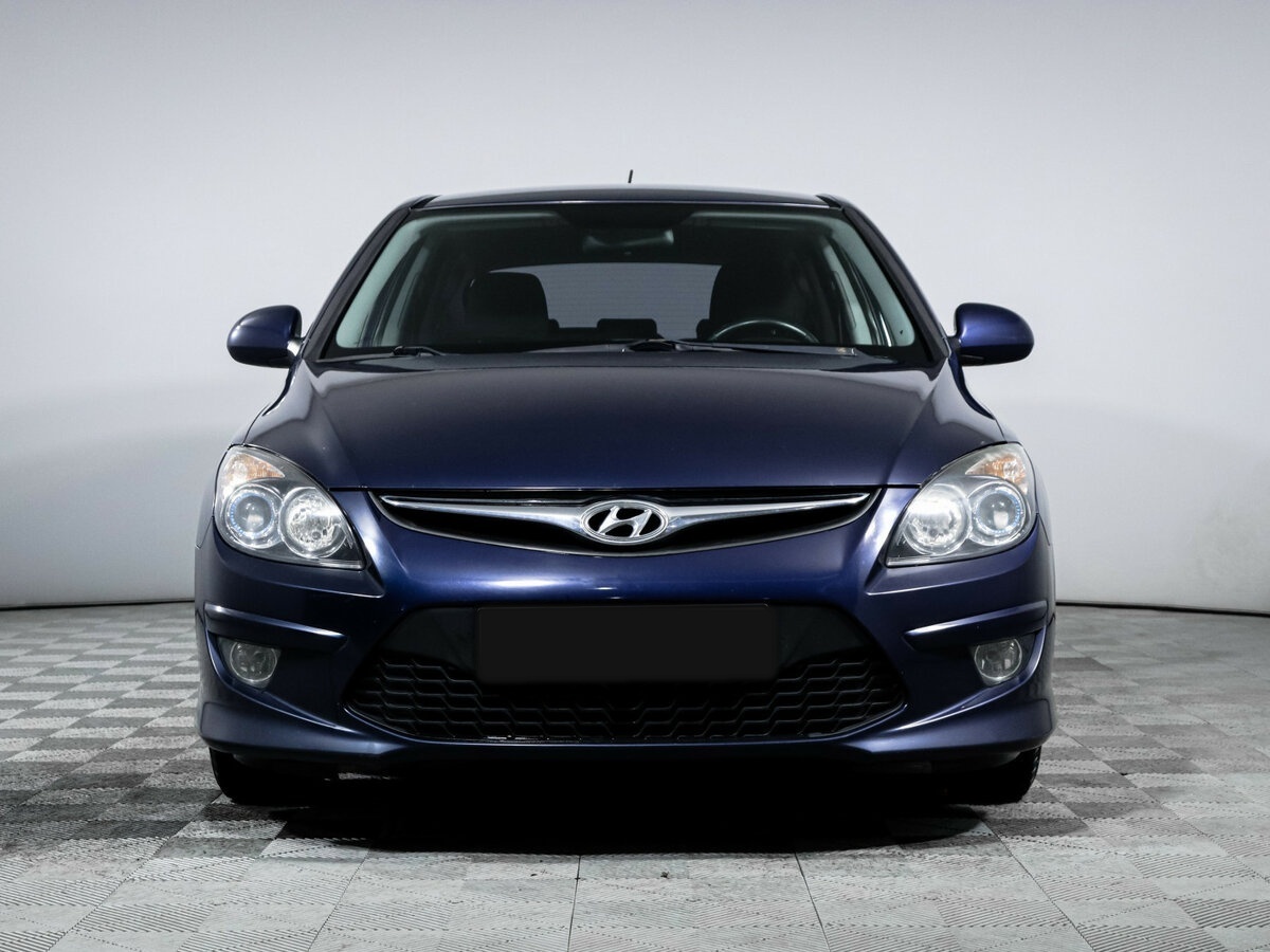 Купить Hyundai i30 с пробегом. Фото: #1