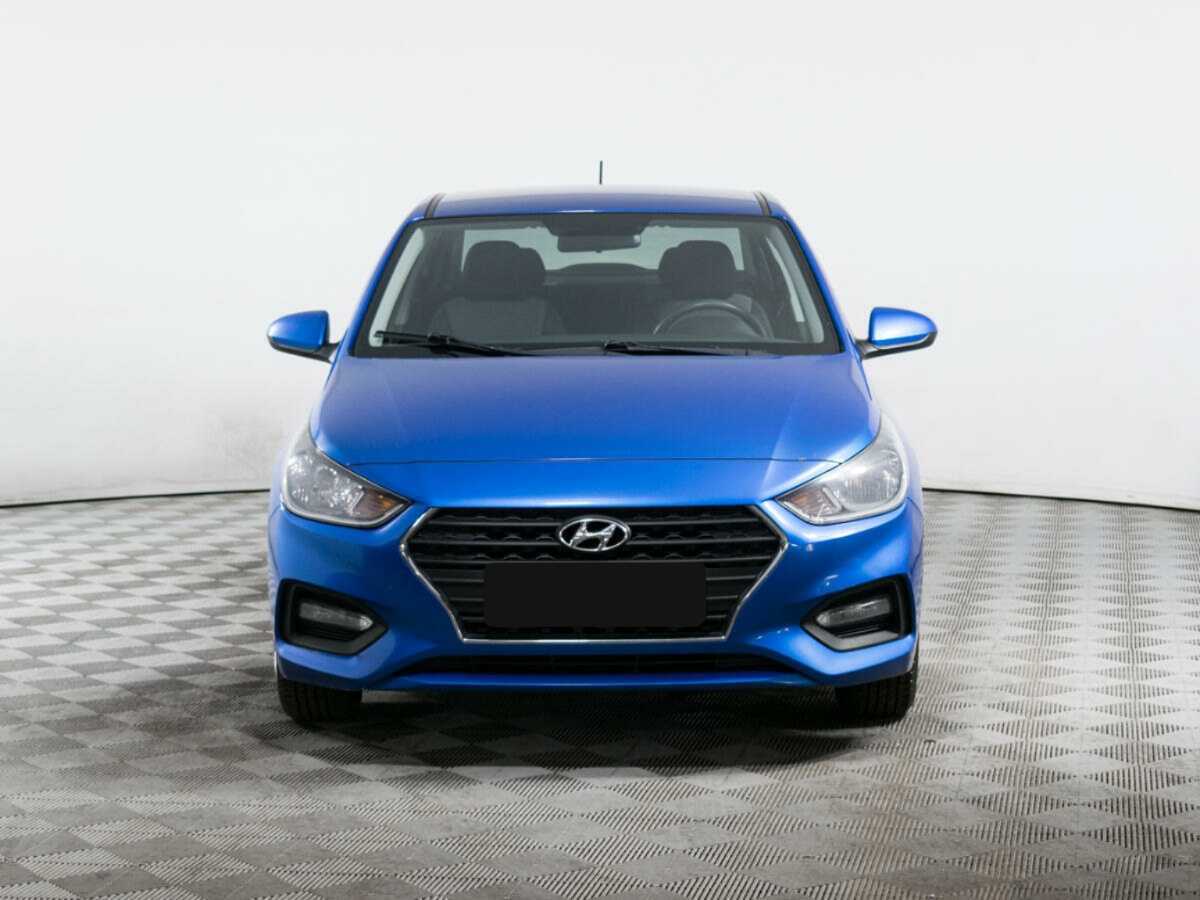 Купить Hyundai Solaris с пробегом. Фото: #1