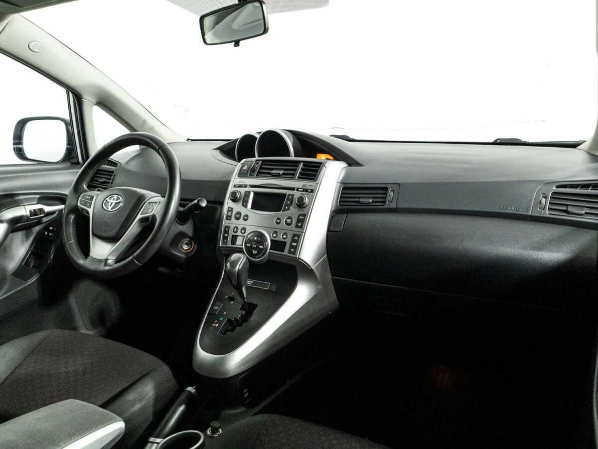 Купить Toyota Verso с пробегом. Фото: #8
